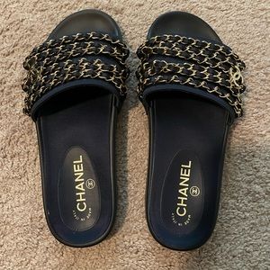CHANEL CHAIN SLIDES